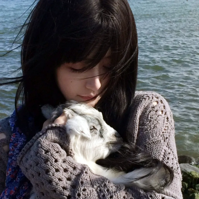 闪婚病娇后每天都在努力求生